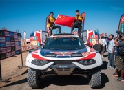 连胜终结！中国队赛车赛事中意外夺冠