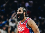 哈登复出首战，逆转取胜状态火爆，关键时刻神级表现成为焦点！的简单介绍