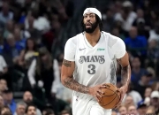 包含浓眉哥回归赛场，精彩发挥首场状态亮眼，IG观众沸腾！的词条