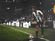 布伦森赛点兑现，广厦男篮淘汰马德里竞技晋级四强，主帅激动落泪(广厦男篮直播)